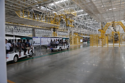 昌河Q35 千年瓷都定制之旅，北京技术赋能上演成色不凡